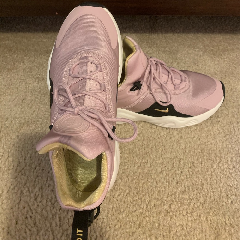 Nike Women’s Huarache shoes